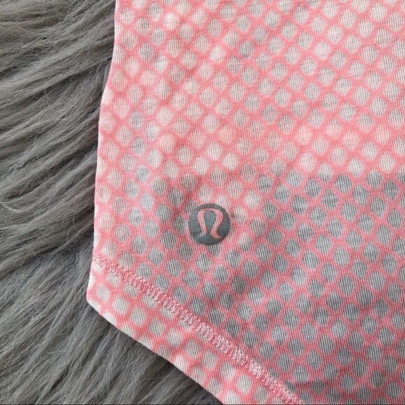 LULULEMON Deep V tank top - Picture 4 of 6